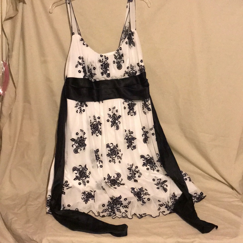 Black and white dress knee length